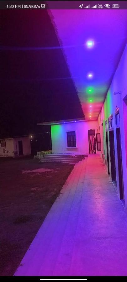 Kamla Guest House Kushinagar Dış mekan fotoğraf
