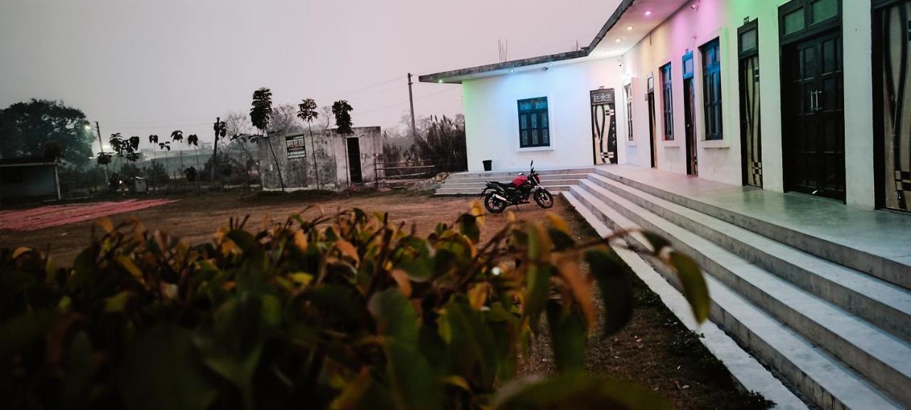 Kamla Guest House Kushinagar Dış mekan fotoğraf